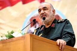 سرلشکر سلامی: سپاه برای حل مشکلات بندر شهید رجایی، کنار مردم است