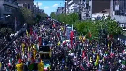 حضور گسترده مردم در مراسم چهلم قائد شهید