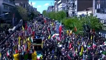 حضور گسترده مردم در مراسم چهلم قائد شهید
