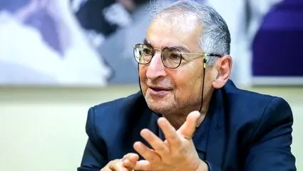 صادق زیباکلام :ده‌ها دلیل دارم که مرگ بر آمریکا گفتن به ضررمان تمام شده!