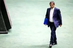 محاکمه ملی برای متهم ارزی| کیهان: همتی اقتصاد را به لجن کشید