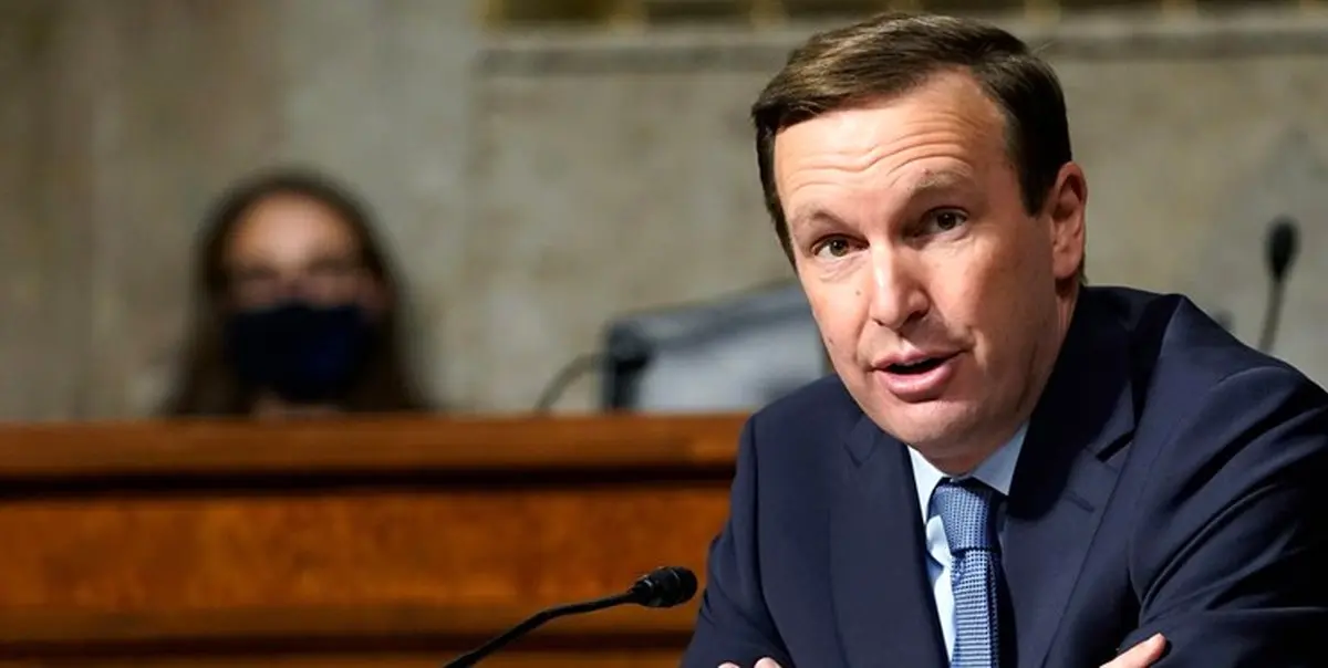 ادامه سیاست ترامپ ضد ایران دیوانگی است