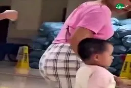 دختر بچه ای با چاقویی در سر با پای خودش به بیمارستان رفت