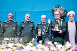 تصاویر اختتامیه دومین کنگره ملی شهدای استان فارس
 
