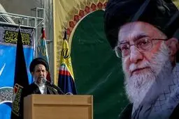 به یاری خدا از تنگناهای اقتصادی با اقتدار عبور می‌کنیم