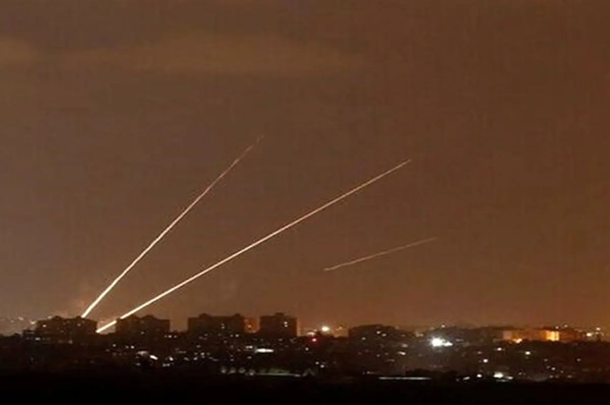 تصاویر دوربین جدید از لحظه برخورد موشک های سپاه