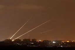 تصاویر دوربین جدید از لحظه برخورد موشک های سپاه