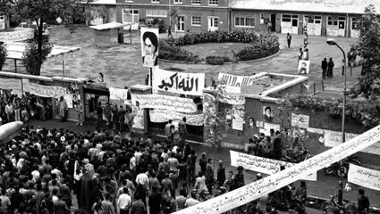 جواب هوشمندانه آیت الله خامنه‌ای با گروگان‌های سفارت آمریکا