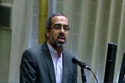 جوانان کف خیابان بچه‌های ما هستند/ درد جوانان اقتصاد است نه حجاب