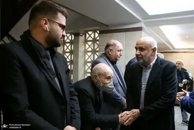  بهزاد نبوی