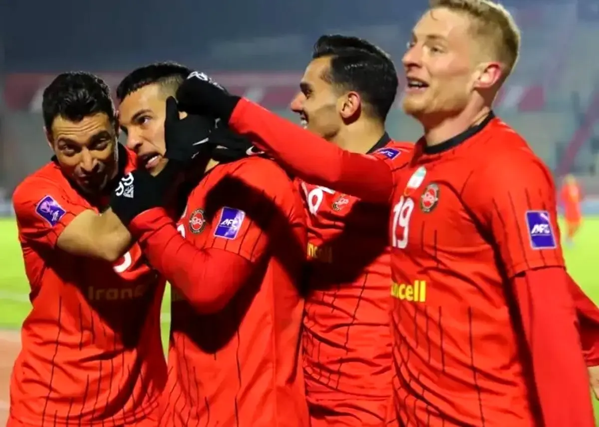 شعار هواداران تراکتور علیه پهلوی + فیلم