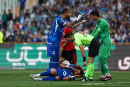 روزبه چشمی هم مثل سیدحسین حسینی از استقلال رفتنی شد