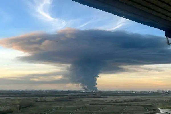 آتش سوزی گسترده در کارخانه کاله + فیلم