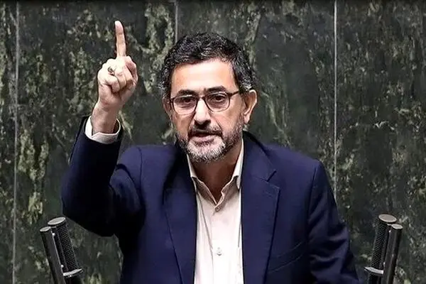 مجتبی زارعی خطاب به باقر خرازی: خودم شلاقت می زنم