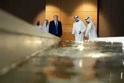  تصاویر ترامپ در خانه خانواده ابراهیمی