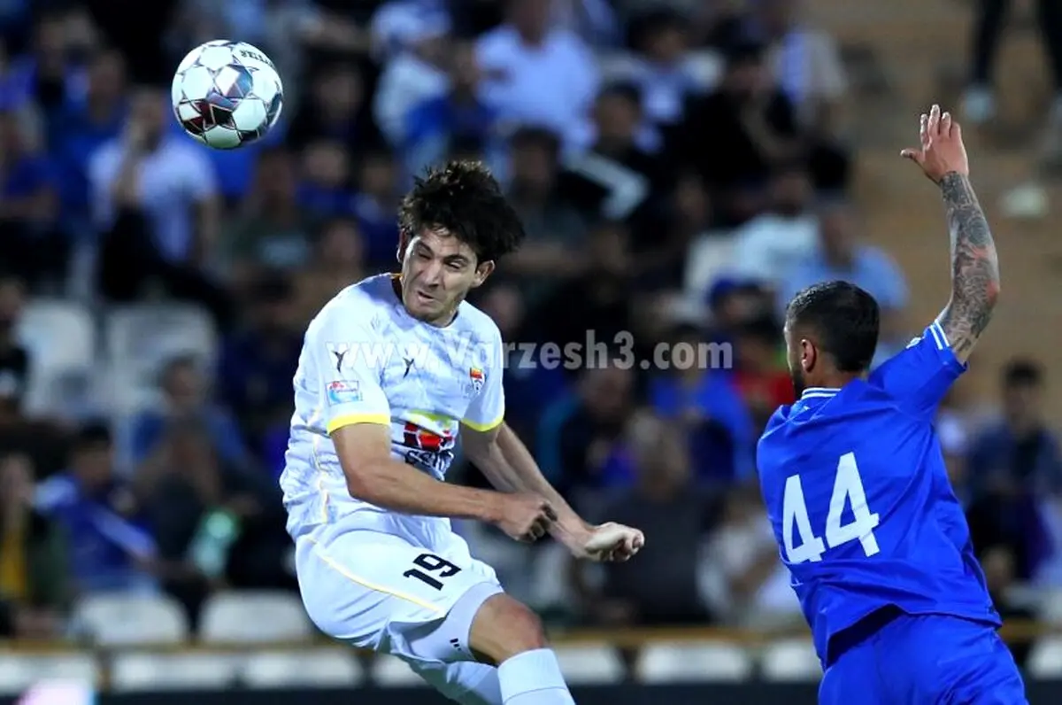 گزارش زنده: استقلال 0 - فولاد 0