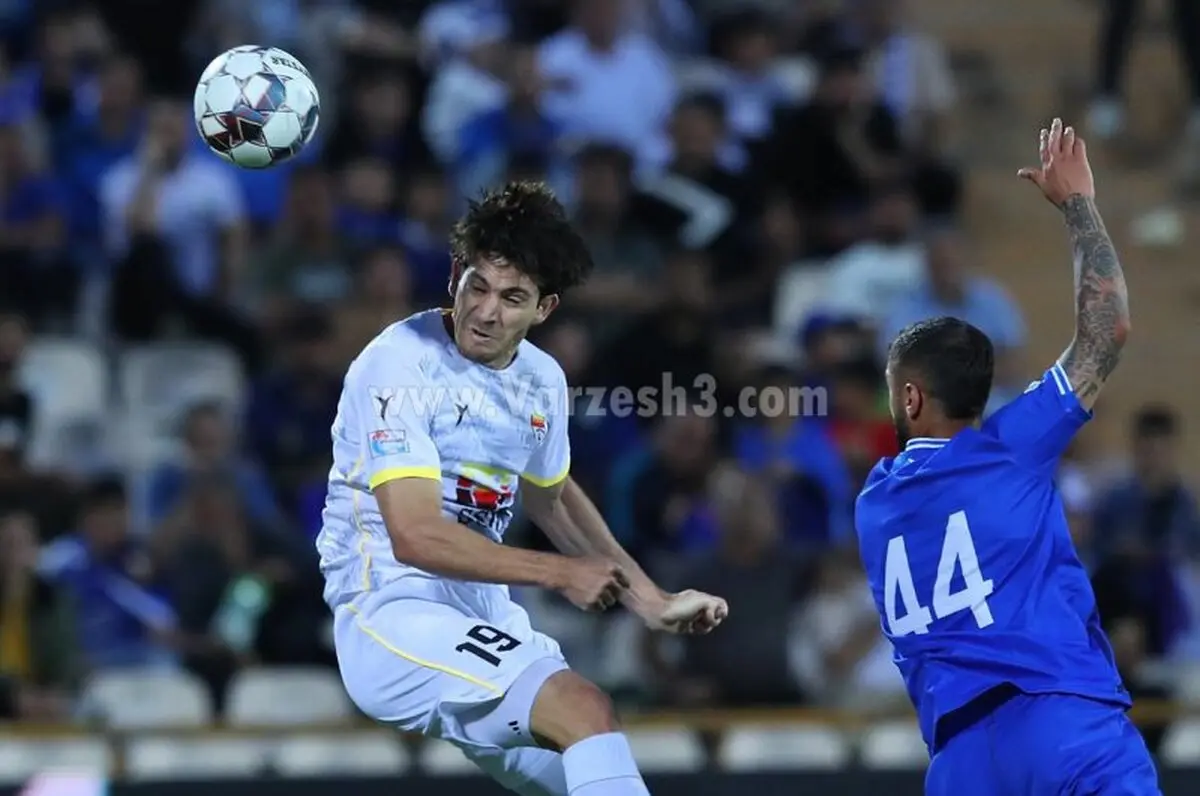 گزارش زنده: استقلال 0 - فولاد 0
