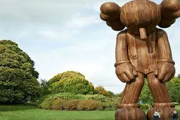 مجسمه چوبی غول پیکر پینوکیو در لندن