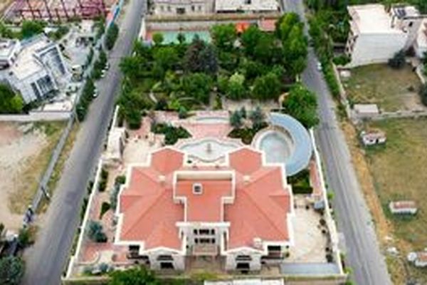 مالک جدید ویلای ۸هزار متری مجرم چای دبش