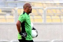 آغاز سفر طولانی مربی پرسپولیس به سمت تهران