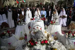 تصاویر جشن ازدواج شش دانشجوی دانشگاه تهران در جوار مزار شهدای گمنام