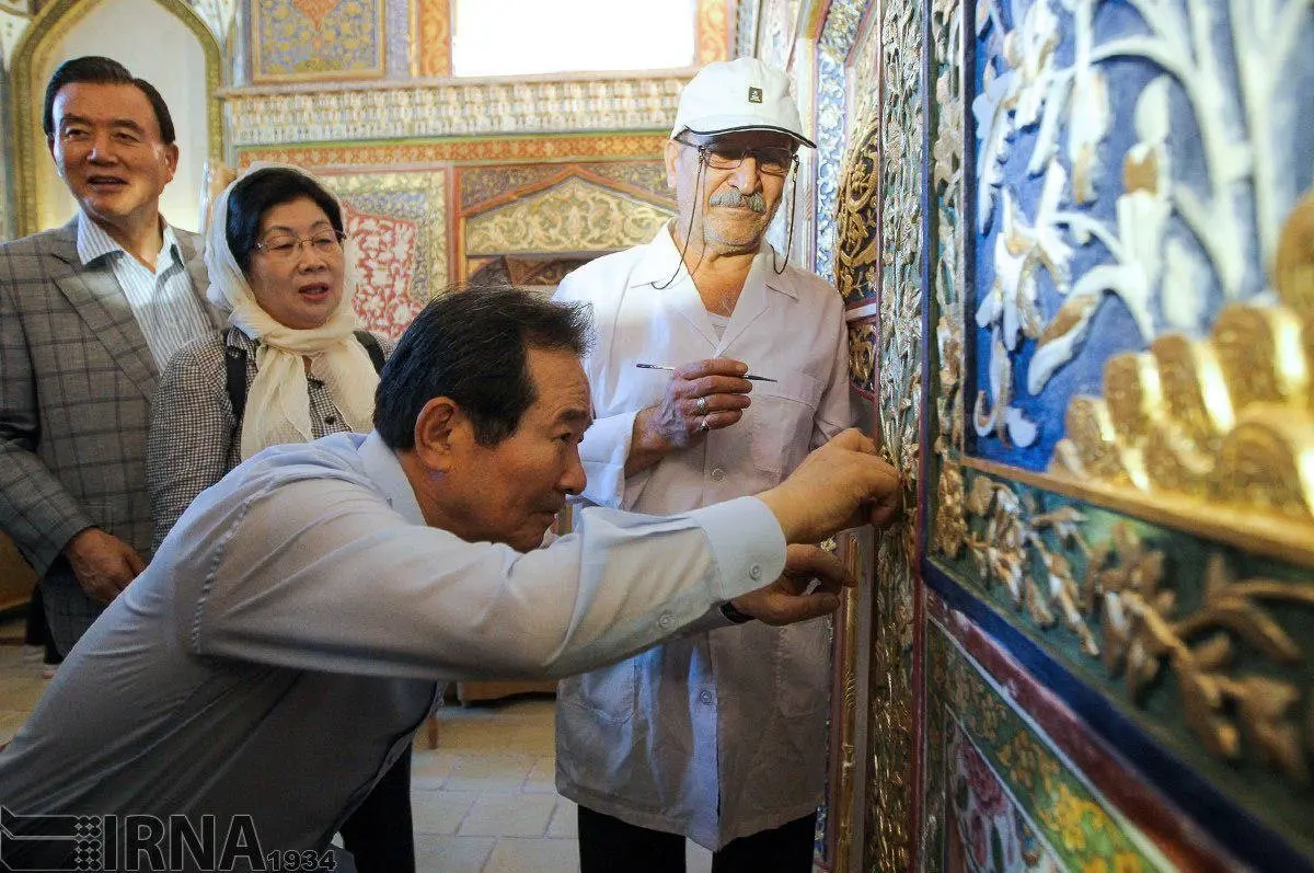 عکس / گشت و گذار رئیس مجلس کره‌جنوبی در اصفهان