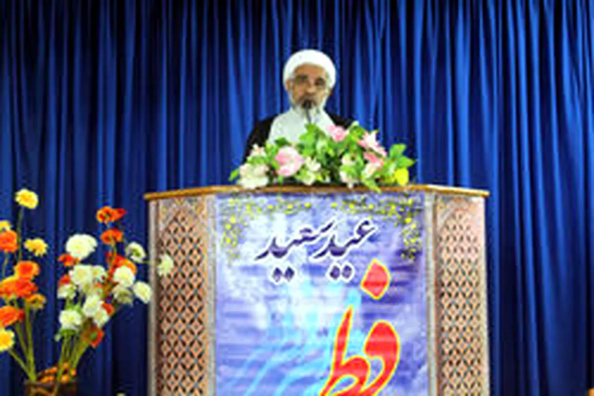 امام جمعه موقت قشم: مقاومت تنها رمز پیروزی در برابر استکبار جهانی است