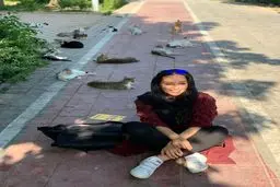 ابراز احساسات آناهیتا درگاهی به گربه های شهر + عکس