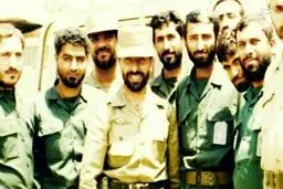 عکس یادگاری حاج قاسم و صیاد شیرازی در یک قاب