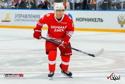 تصاویری از حضور ولادیمیر پوتین در مسابقه هاکی روی یخ