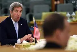 شکلک عجیب جان کری در نشست ریاض!