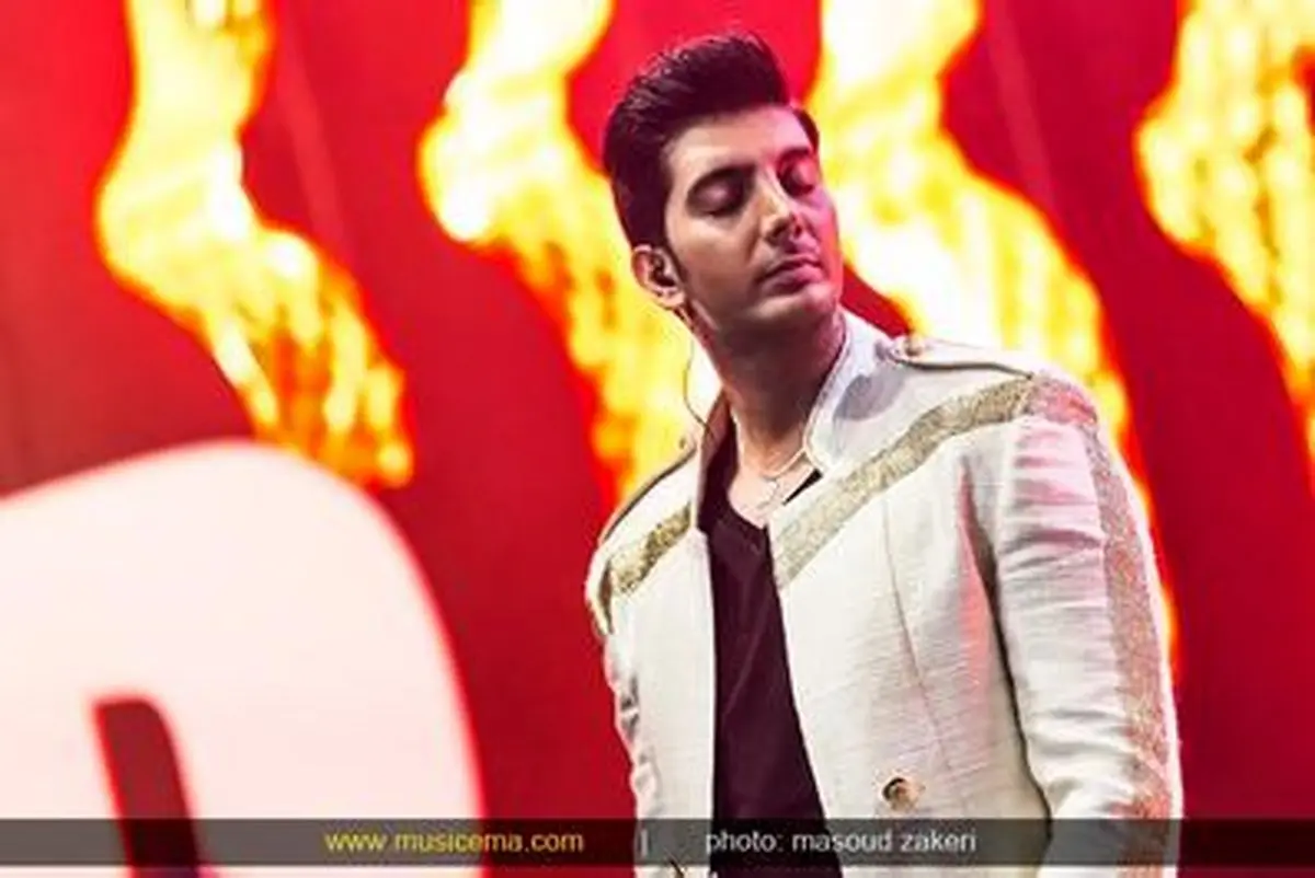 حاشیه های تصویری آخرین کنسرت «فرزاد فرزین» در شب پرخبر سالن وزارت کشور