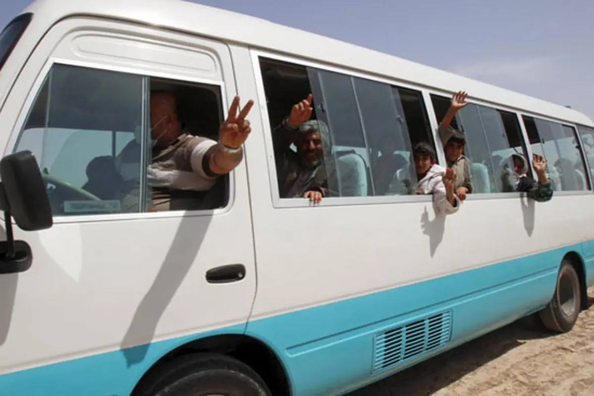 داعش 200 ایزدی را آزاد کرد/عکس