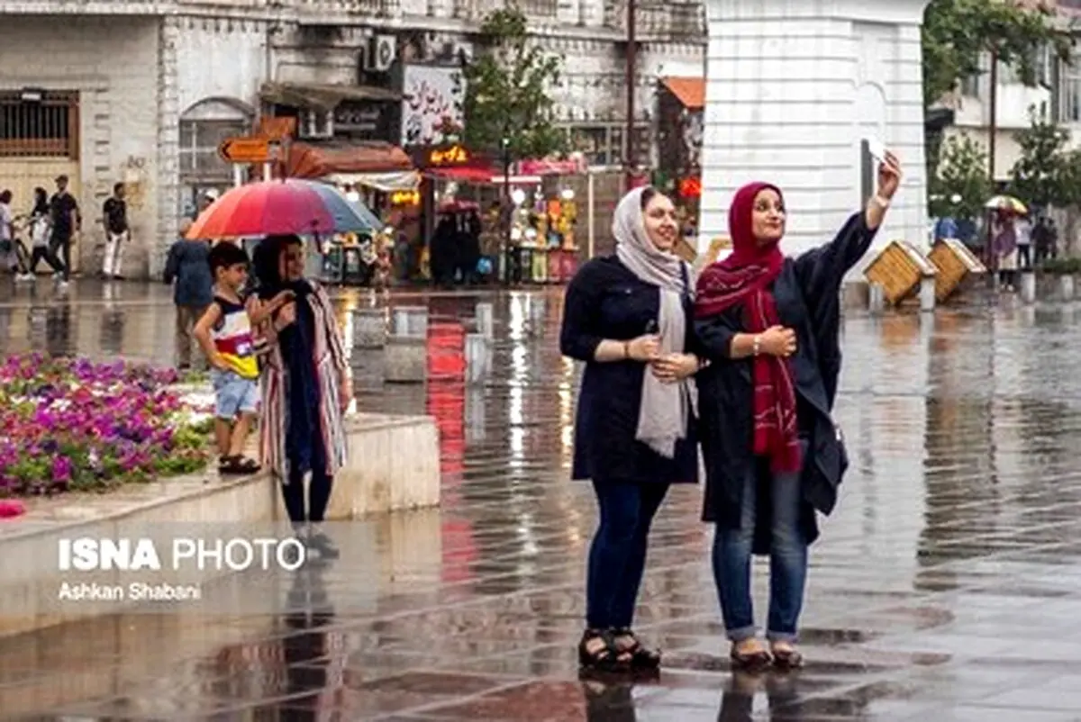 تصاویر دیدنی از بارش باران در رشت