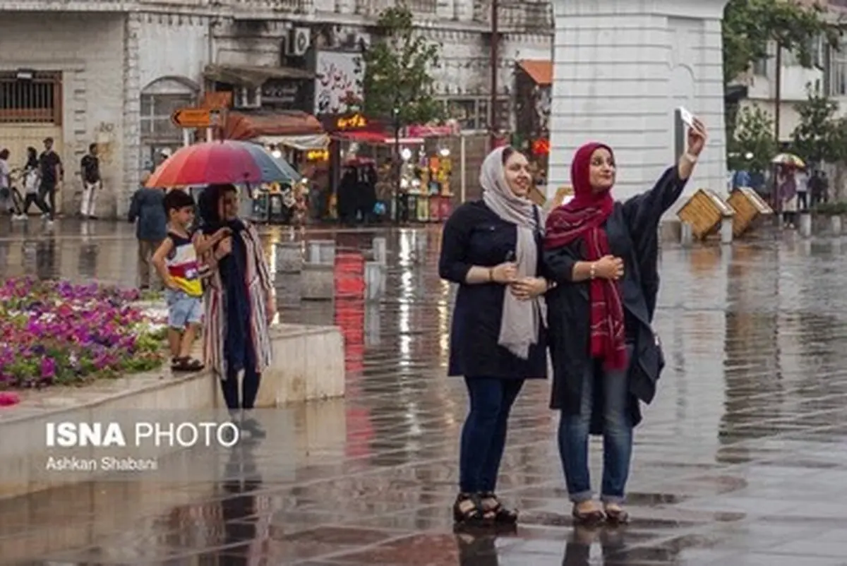 تصاویر دیدنی از بارش باران در رشت