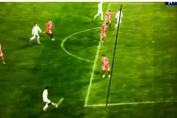 گل تراکتور واقعا آفساید بود؟ / اشتباه بزرگ داوری در مهمترین بازی هفته