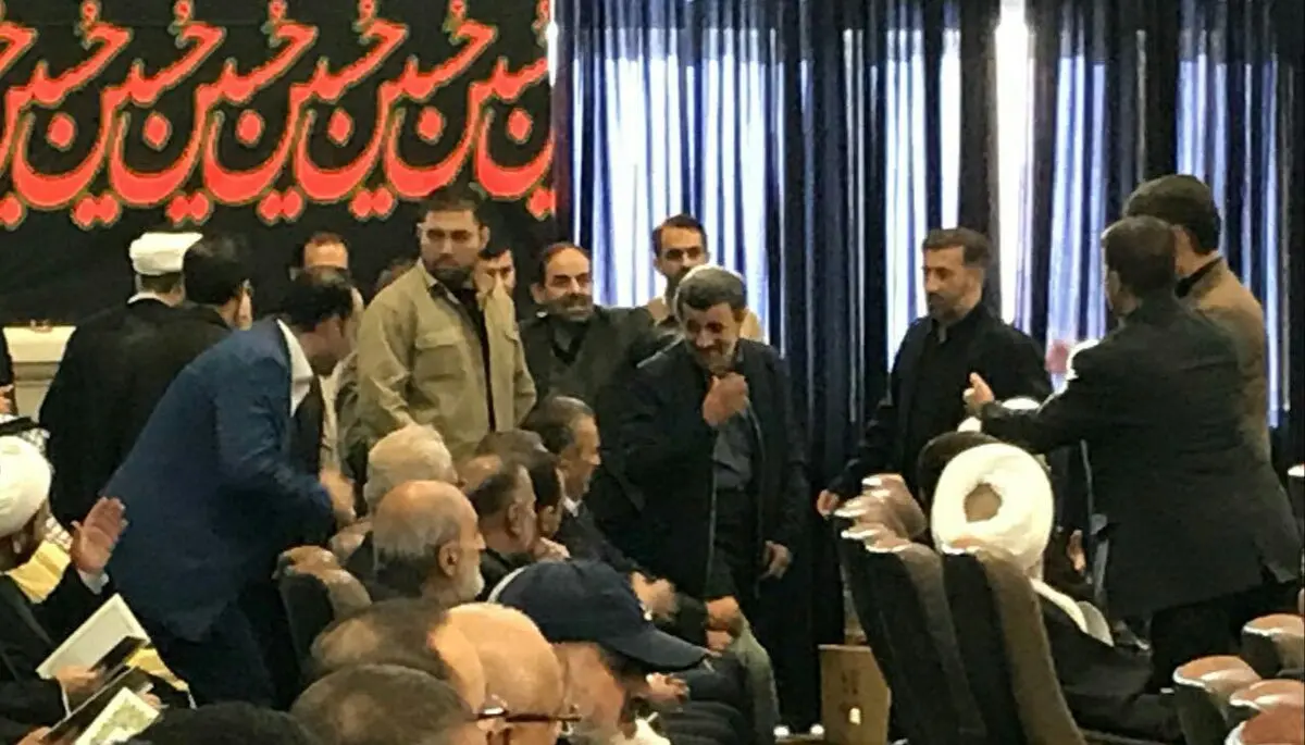 حضور احمدی نژاد در مراسم ترحیم پدر سردار قاسم سلیمانی/غمس