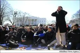 واکنش‌ اوباما به‌ نماز مقابل‌ کاخ‌سفید/تصاویر