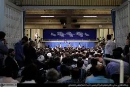 دیدار جمعی از قشرهای مختلف مردم با رهبر معظم انقلاب/ تصاویر