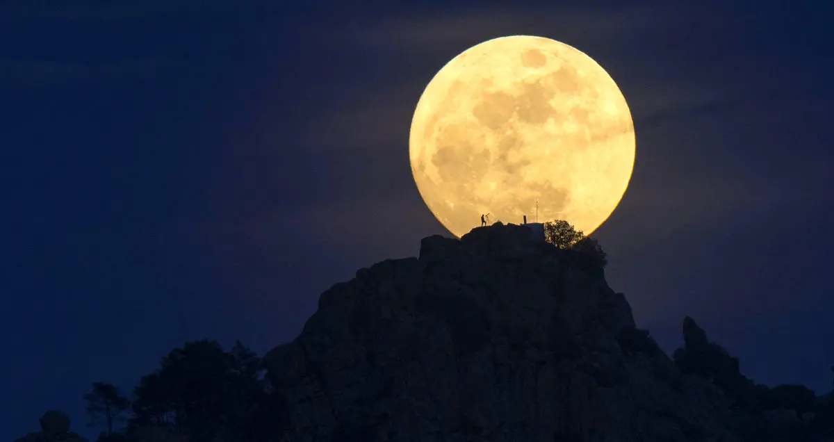 عکس روز ناسا/ مردی را در ماه می‌بینید؟