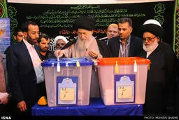 حضور جمعی از مراجع پای صندق رای/ عکس