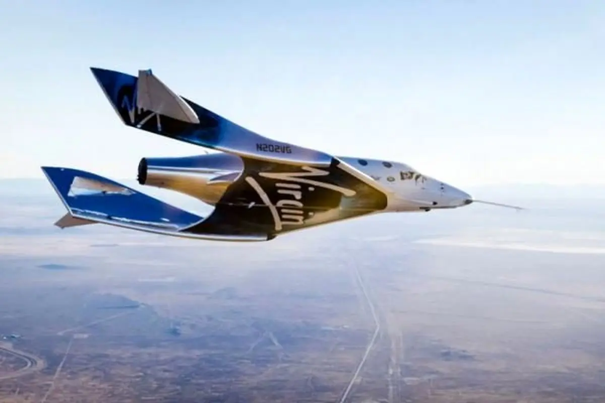 نخستین موشک توریستی به فضا می رود + عکس