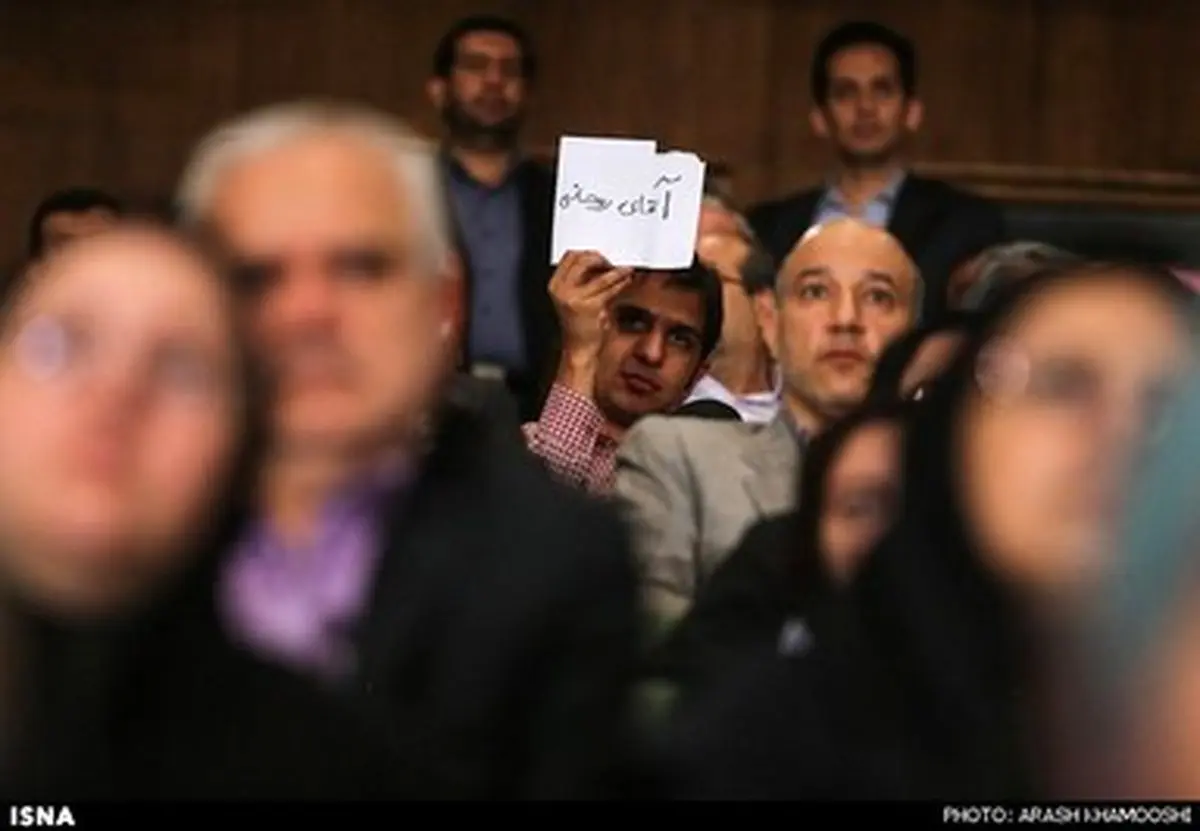 حاشیه های تصویری حضور روحانی در دانشگاه/ دانشجویان چه خواسته‌هایی از رئیس جمهور دارند؟