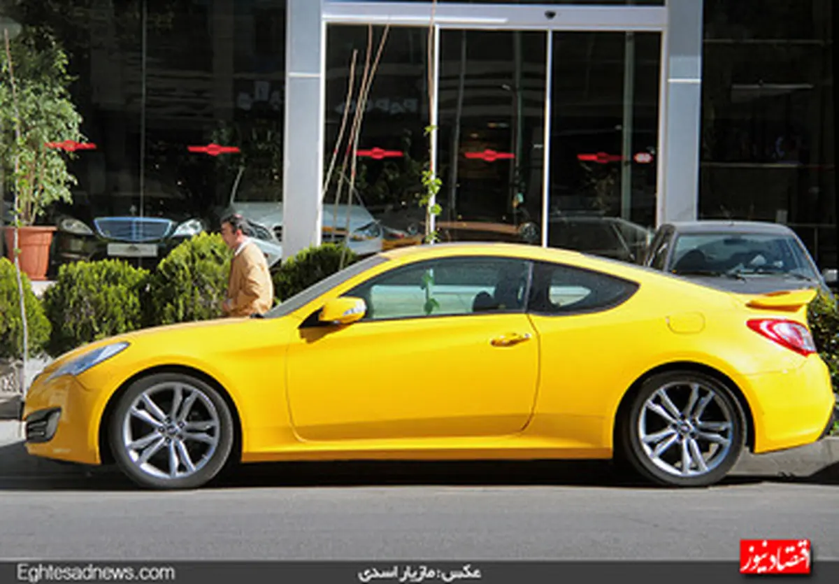 گزارش تصویری از بازار خودروهای لوکس و خاص تهران