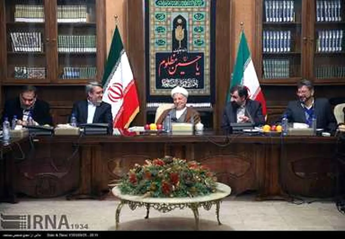 جلسه مجمع تشخیص مصلحت نظام با حضور شمخانی و وزیر کشور/ تصاویر