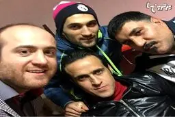 سلفی علی کریمی و پیام صادقیان/ عکس