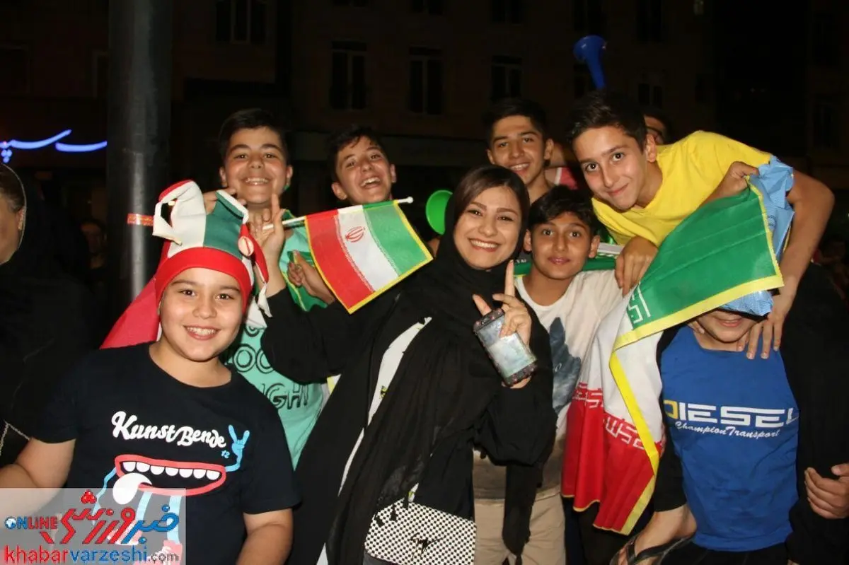 تصاویری از جشن خیابانی تهران به افتخار بچه‌های تیم ملی