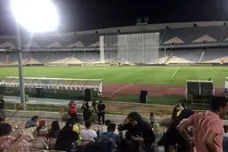 عکس/ ورود خانواده ها به ورزشگاه آزادی