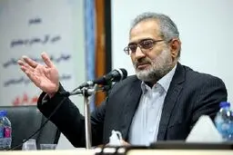 محمد حسینی: هیچ وزیری تاکنون کارت زرد دریافت نکرده است