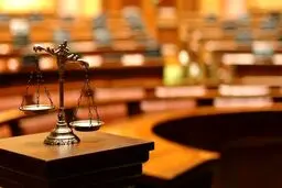 وکیل و مشاور حقوقی
